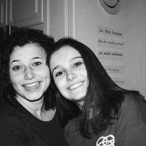 Meet your Posher, Julia